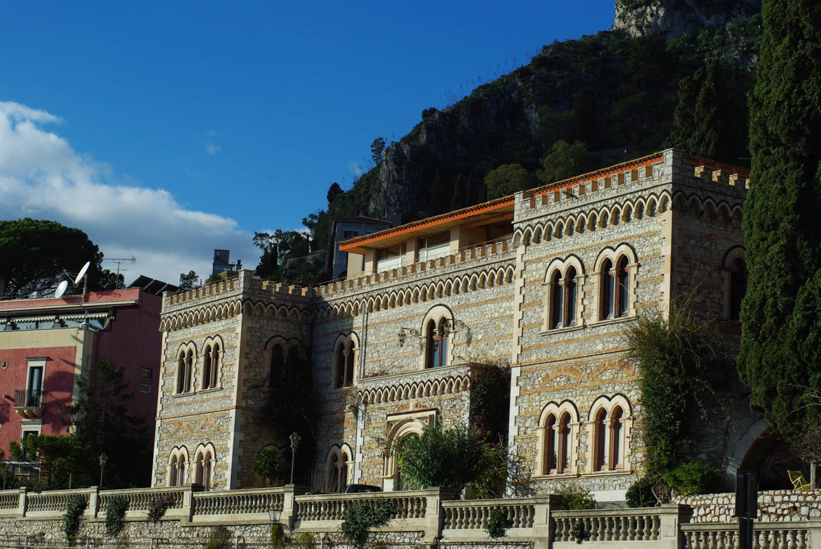 Un des magnifiques palais de Taormina