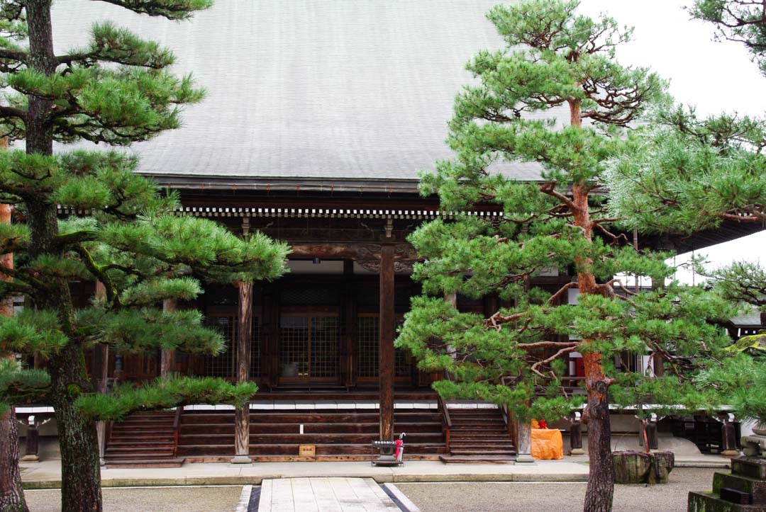 un temple bouddhiste à Hida Furukawa