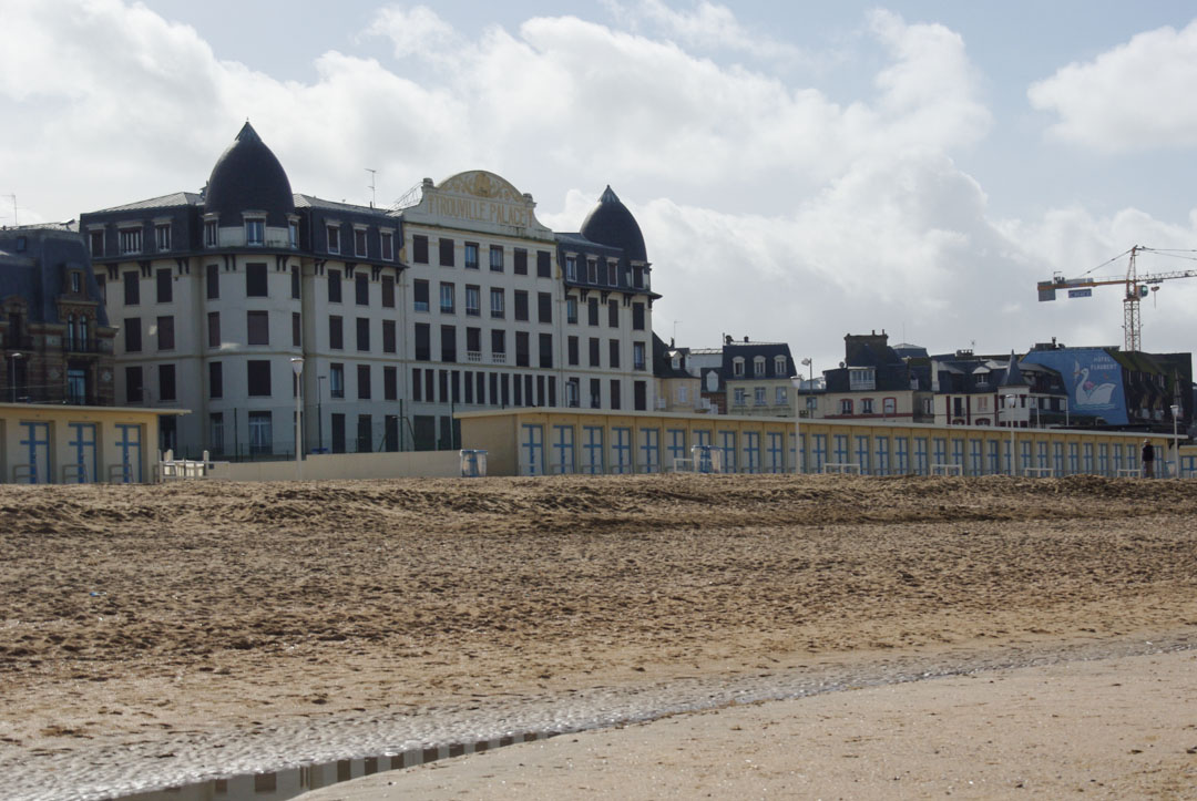 grand hotel - plage de Trouville - Normandie