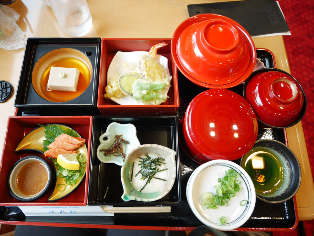 plateau repas japonais