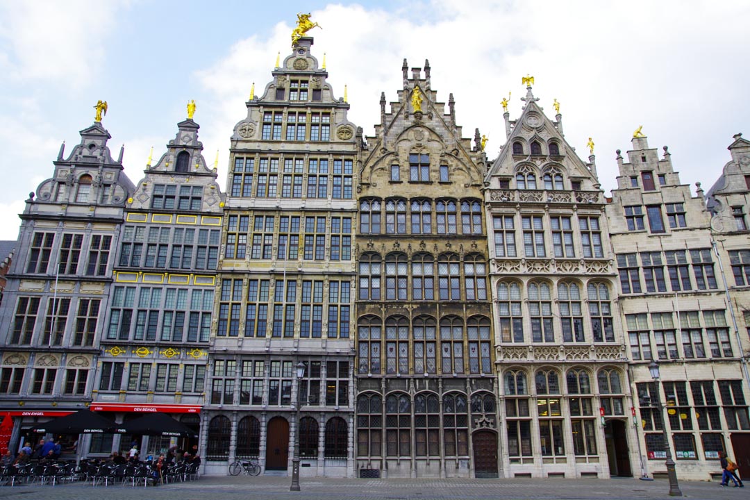 Maisons de guilde de la Grand Place d'Anvers