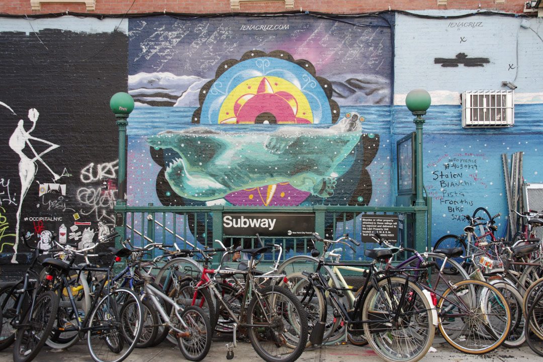 Street art à la sortie du métro Bedford avenue