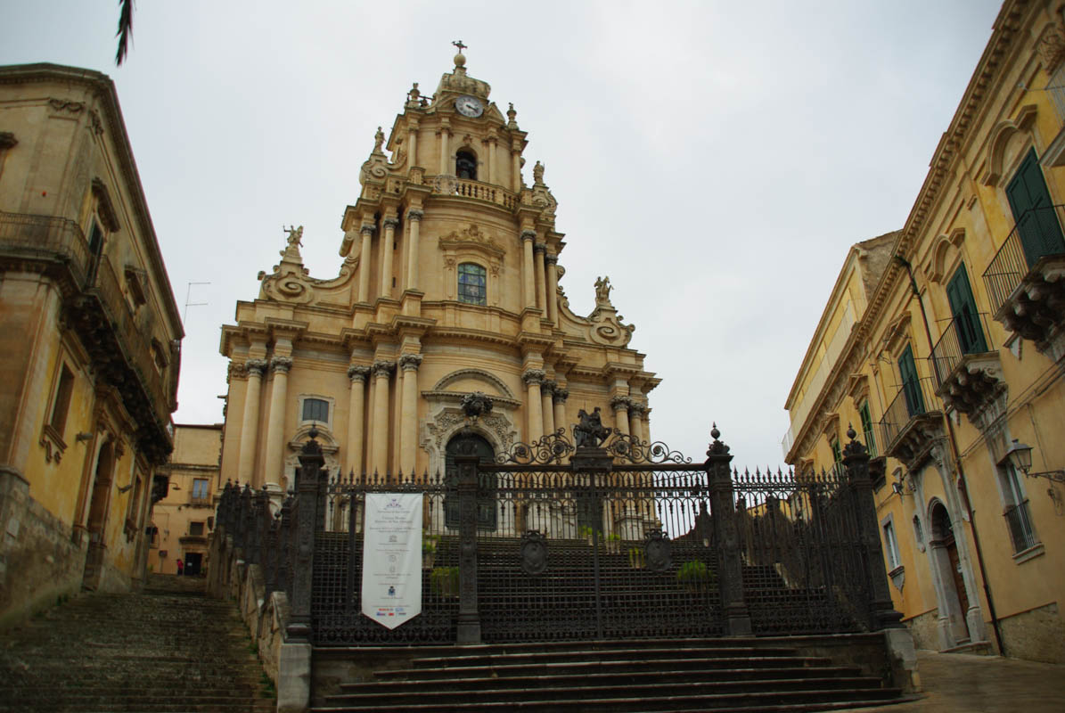 Facade de l'église San Giorgio Raguse