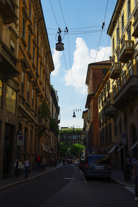 les rues commercantes du Quadrilatere d'Oro à Milan