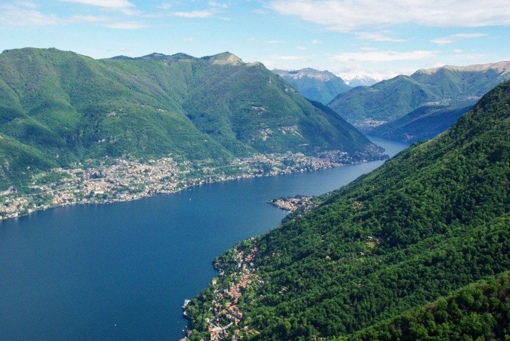 lac de Come vu depuis le phare de Brunate