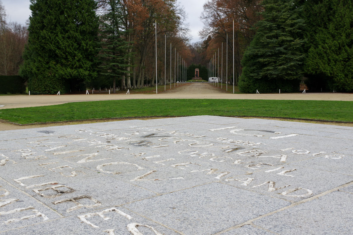 dalle comemorative de l'armistice du 11 novembre 1918