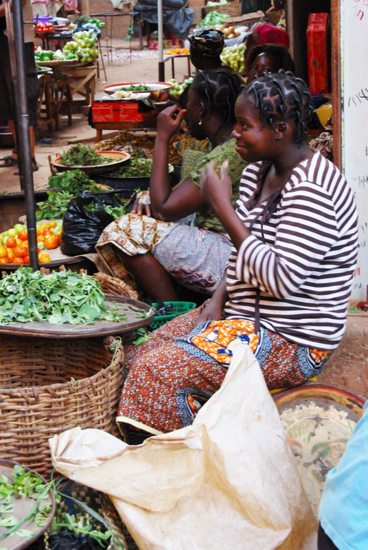 étal de marche à koudougou au Burkina Faso