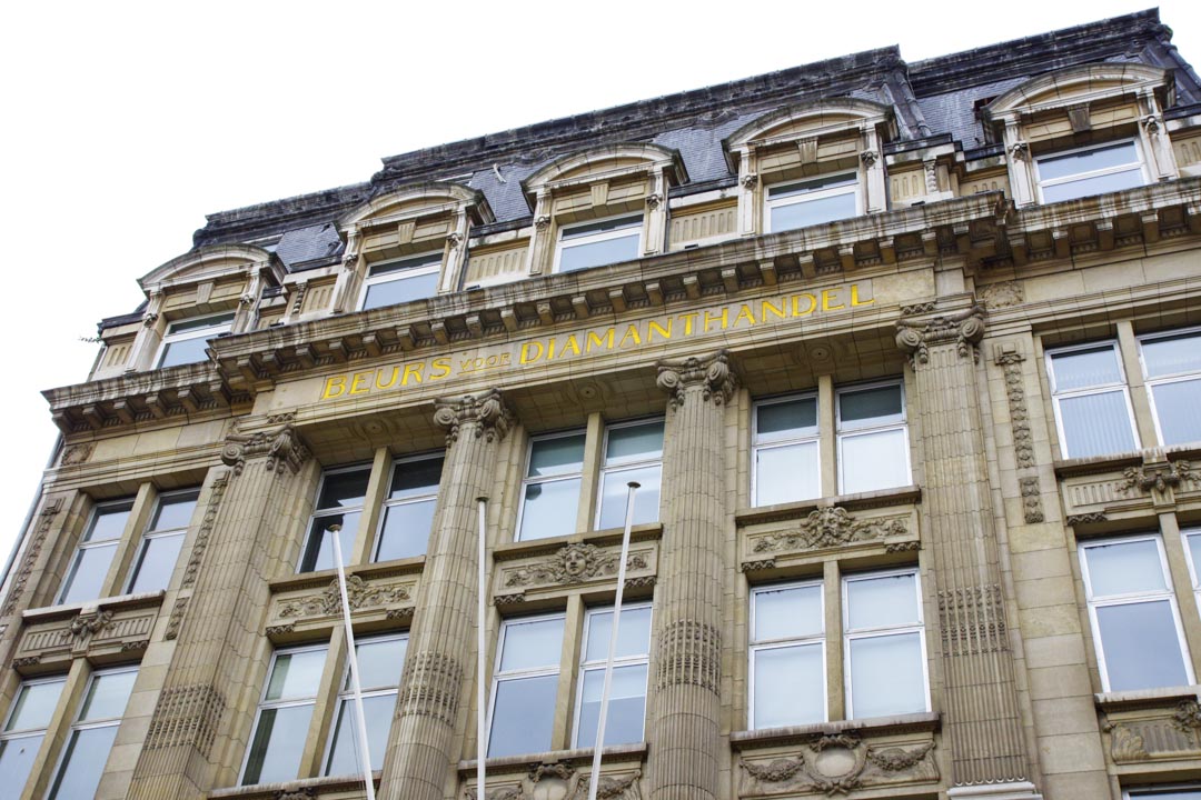 une bourse des diamants à Anvers