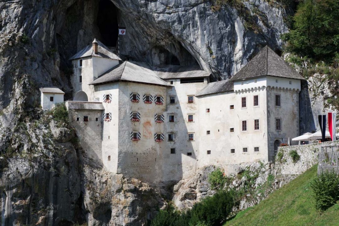 Chateau de Predjama