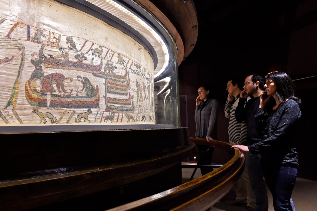 Visite de la tapisserie de Bayeux