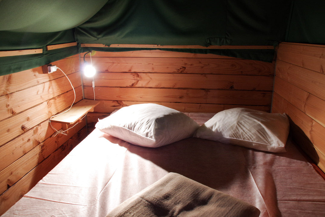 Chambre - Cabane canadienne - Camping de l'Ombrage