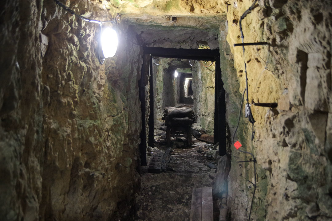 Visite de la partie souterraine des tranchées