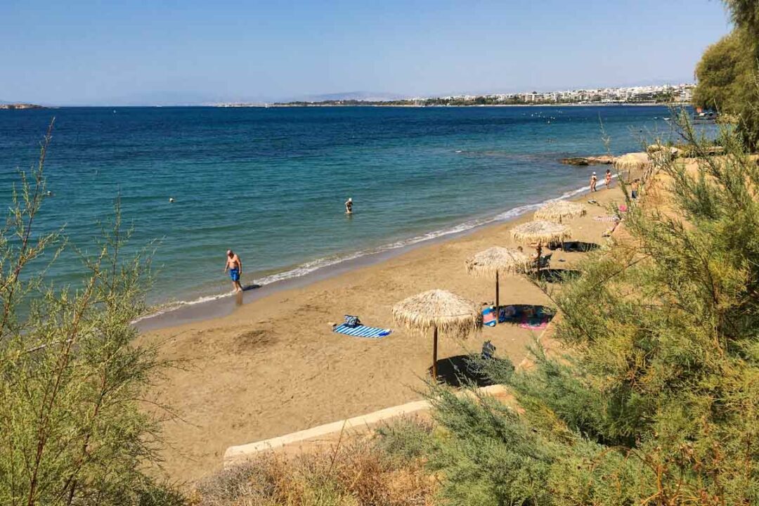 les plages du quartier de Vouliagméni à Athènes