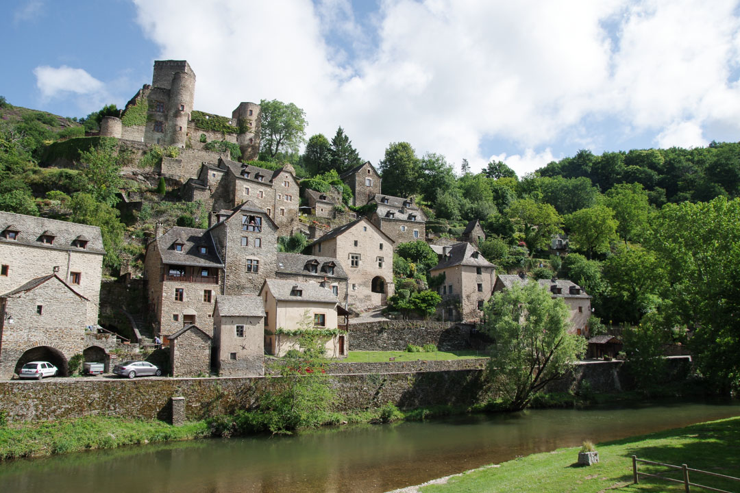 Village de Belcastel en Aveyron