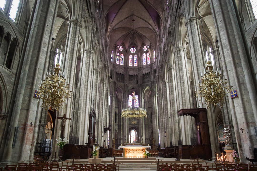 nef de la cathédrale de Bourges