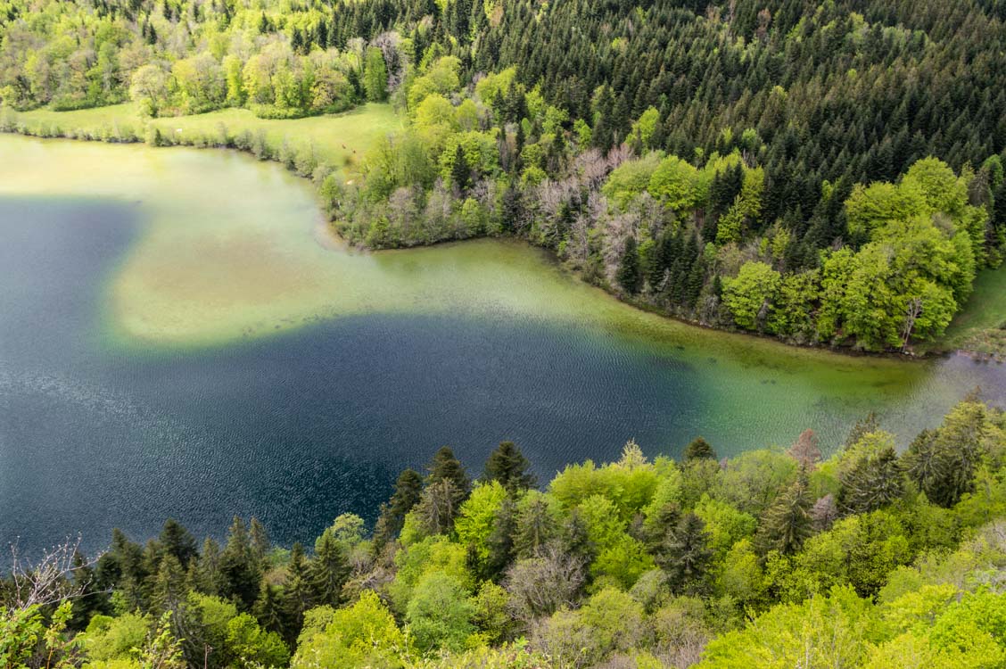 les couleurs des lacs du Jura