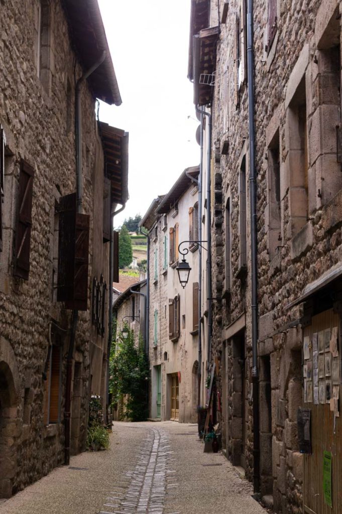 cité médiévale de Desaignes en Ardèche