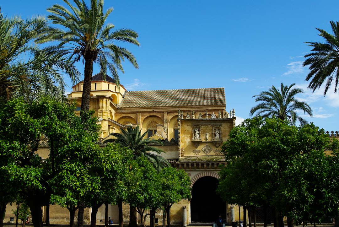La Cour des orangers - Patio de lors Naranjos devant la Mosquée Cathédrale de Cordoue