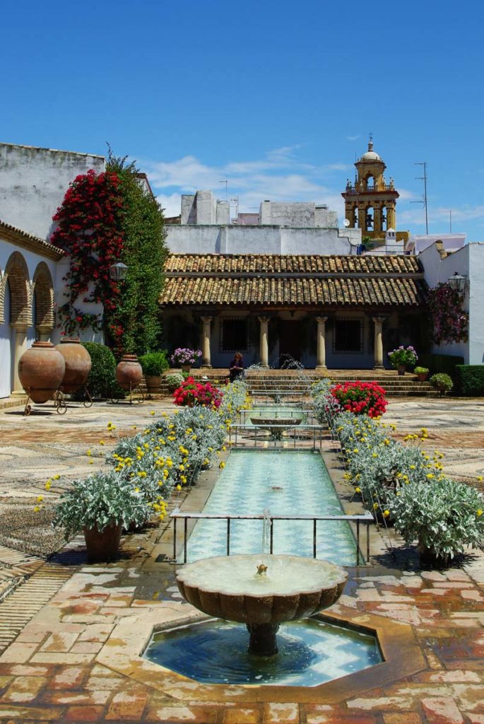 un des plus beaux patios du Palacio de Viana à Cordoue