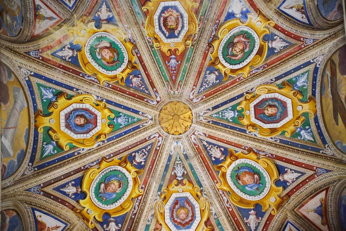 Fresque du plafond de l'une des chapelles du Sacro Monte d'Orta