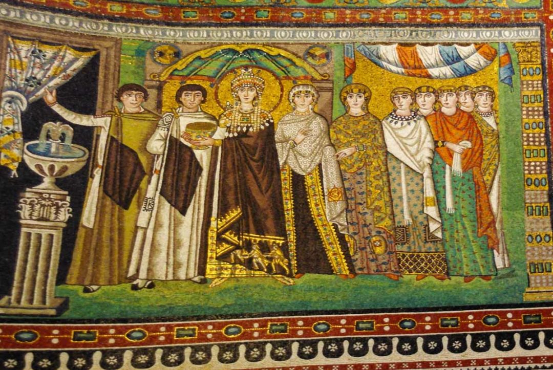 mosaïque représentant l'impératrice Théodora dans la Basique San Vital de Ravenne
