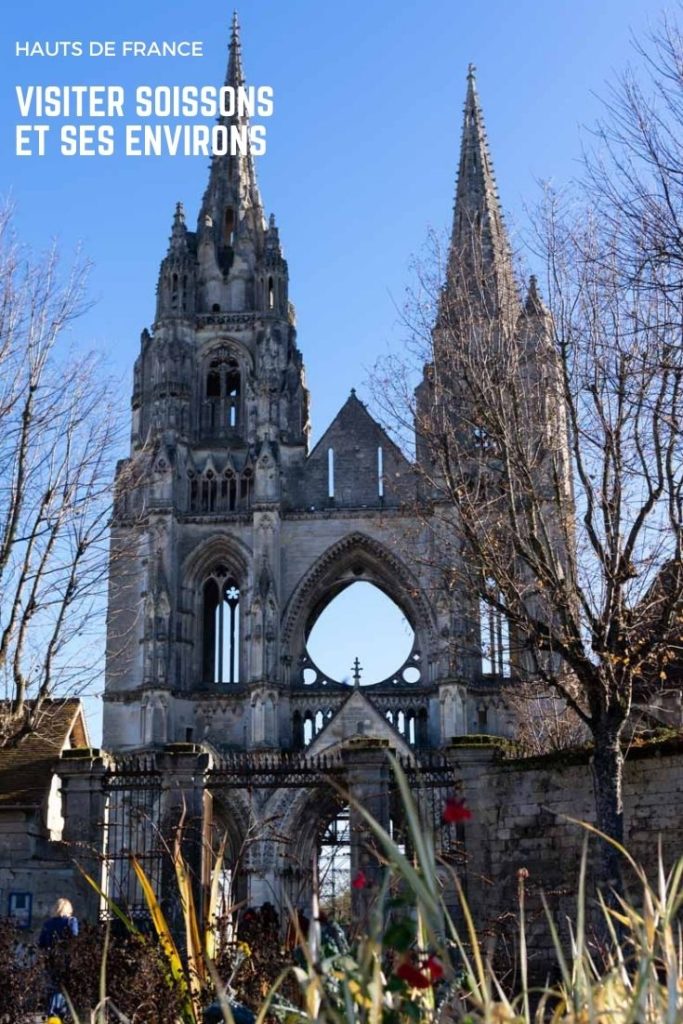 Que faire et que voir à Soissons et dans ses environs ? Visite de la cathédrale, de l'Abbaye Saint Jean des Vignes et du Donjon de Septmonts. Restaurant gastronomique pour la pause déjeuner