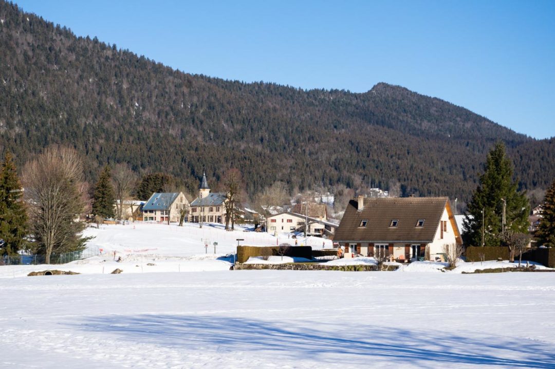 le village d'Autrans dans le Vercors en hiver