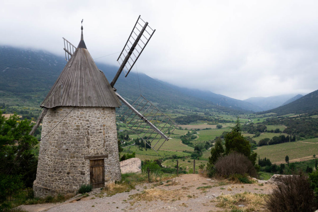 l'ancien moulin sur la colline de Cucugnan