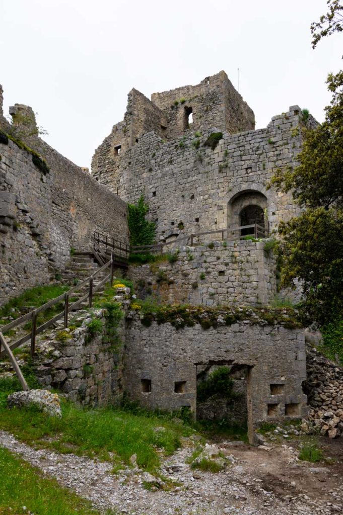 Donjon du château de Puylaurens