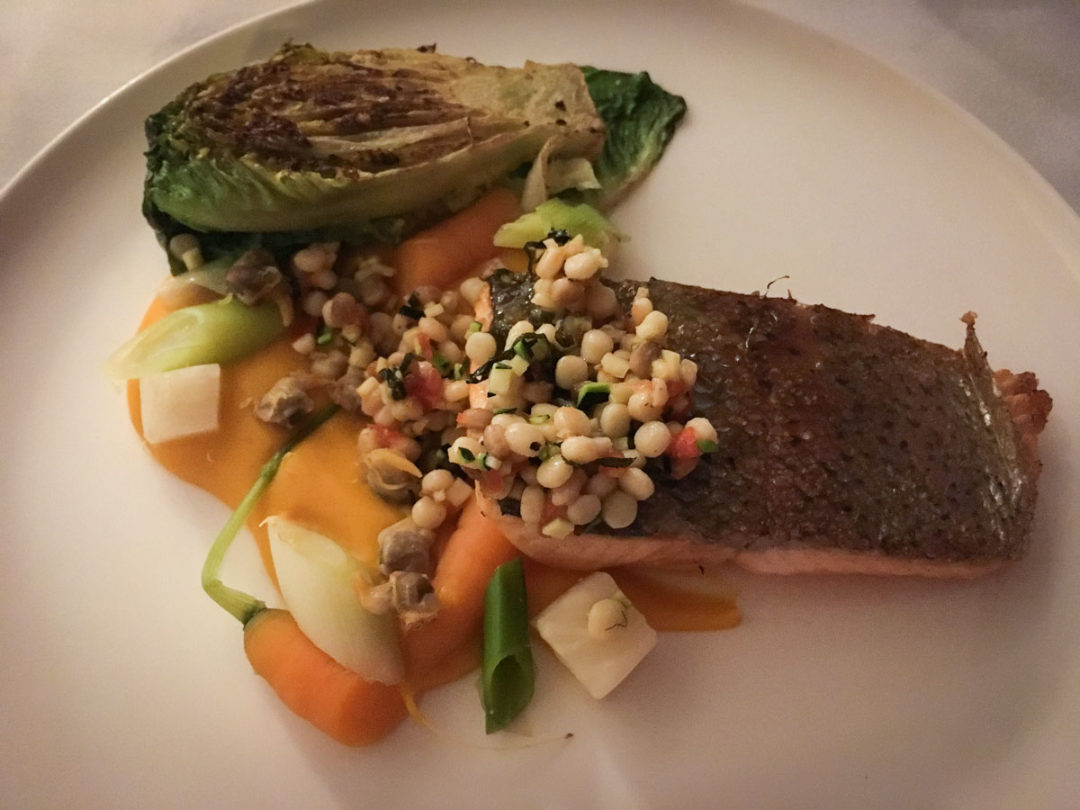 Restaurant gastronomique du Château des Ducs de Joyeuse à Couiza - plat de poisson