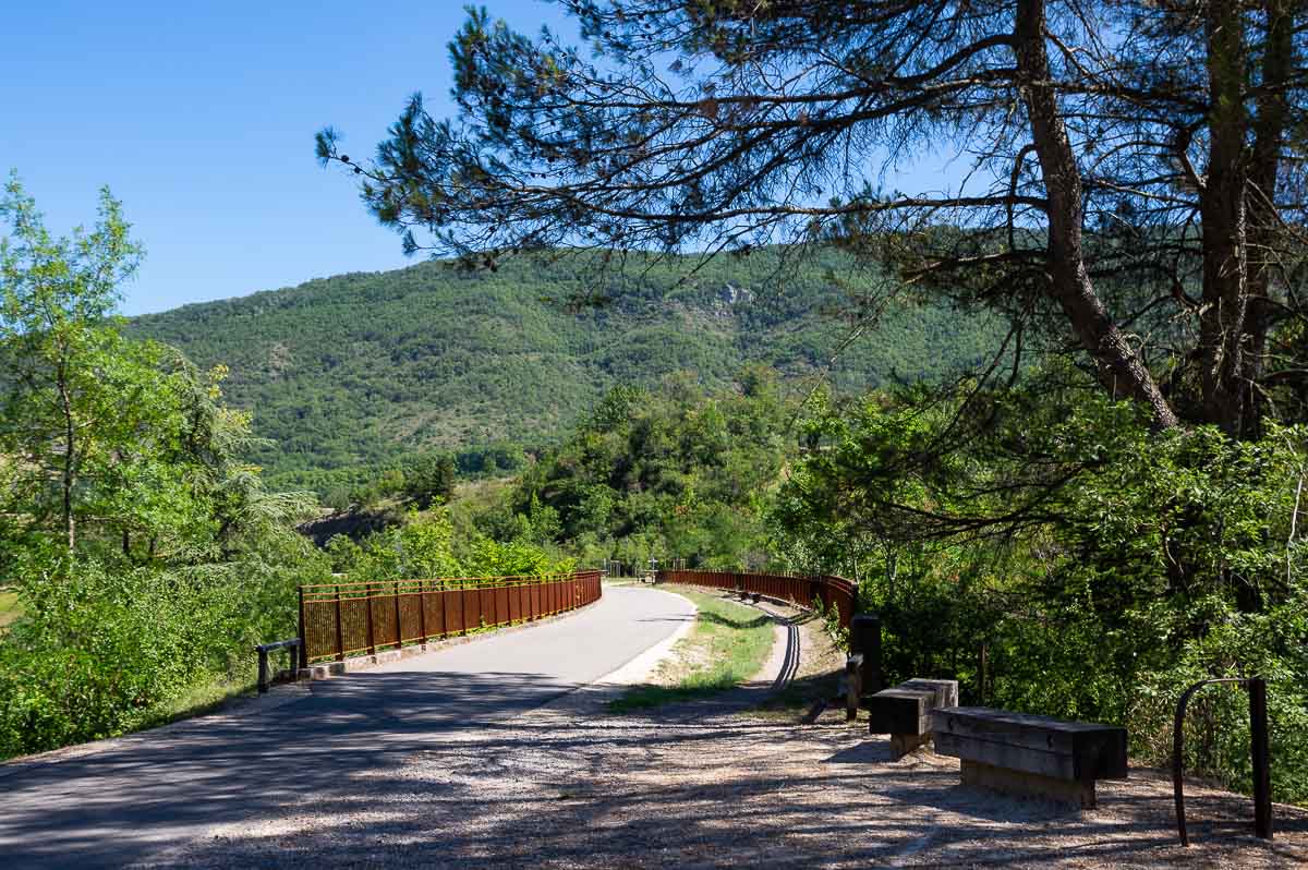 Que faire à Privas et ses environs ? Un week-end sans voiture en centre
