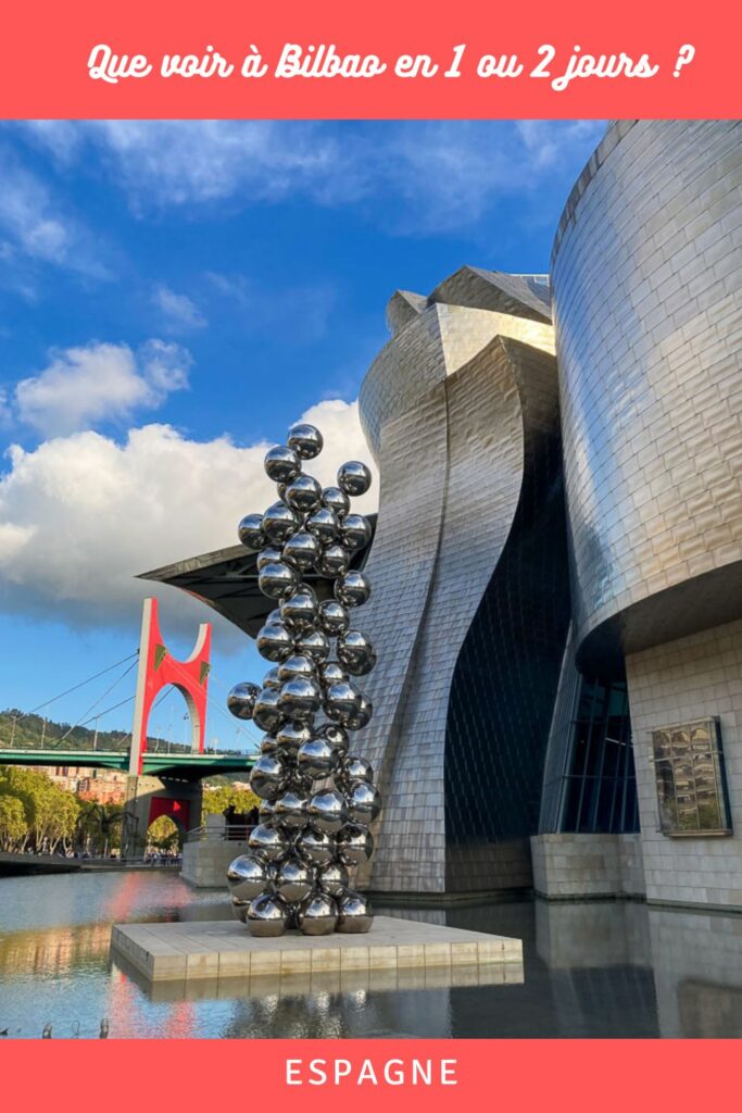 Que voir à Bilbao en un week-end ? Partez à la découverte de la capitale du Pays-Bas Espagnol. Visite du Musée Guggenheim, visiter la vieille ville, se balader le long du Ria de Bilbao ou encore monter en funiculaire au Mont Artxanda.