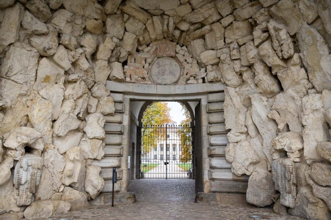 porte d'entrée de la Saline Royale d'Arc-et-Senans