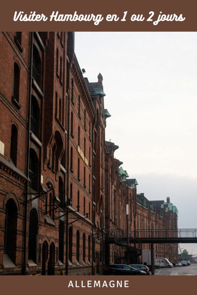 Le city-guide pour visiter Hambourg en un week-end : découvrez les quartiers de Kortorhaus et Speicherstadt classé à l'UNESCO, visiter Altstadt et découvrez le port d'Hambourg, 3ème port de commerce d'Europe.