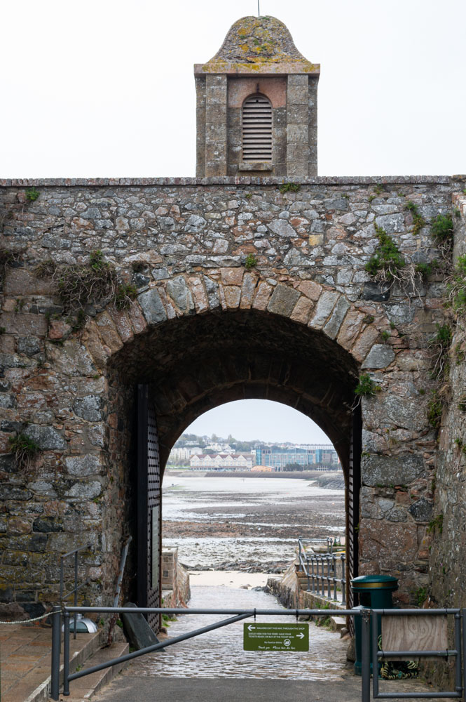porte principale pour entrer dans Elizabeth Castle