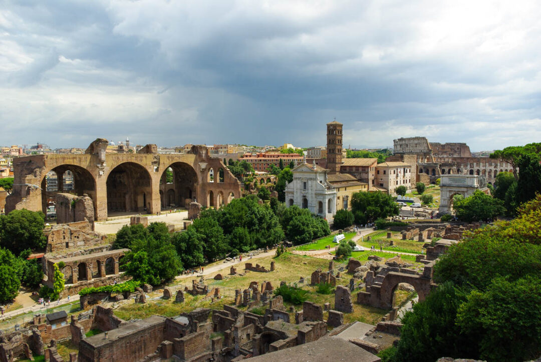 vue panoramique sur le forum romain 