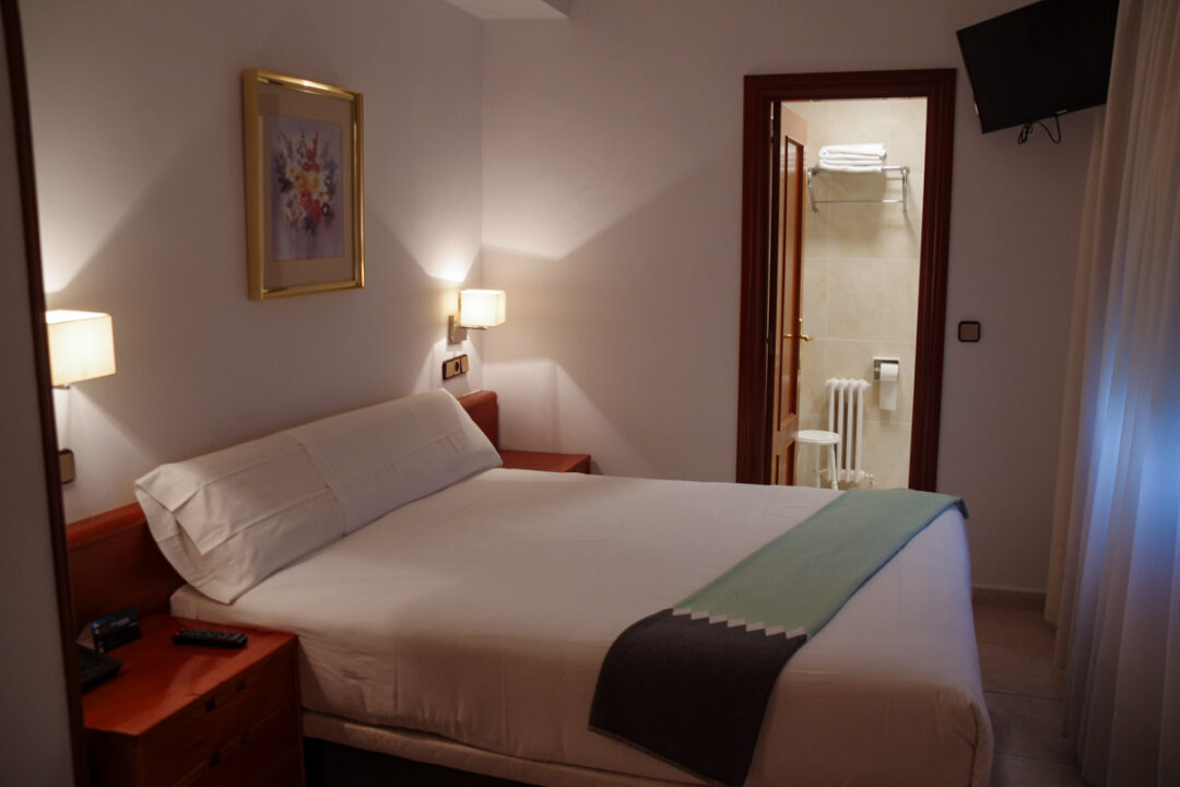 Chambre à l'Hotel Dos Rios à Ainsa