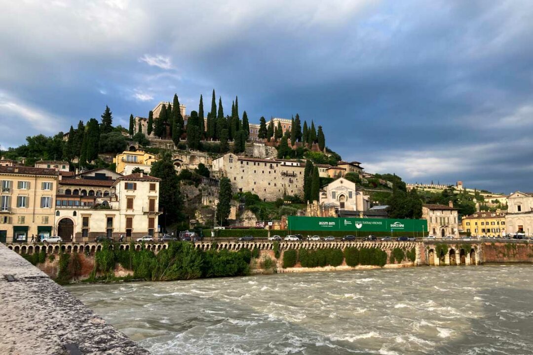 la colline du Castel San Pietro à Verone