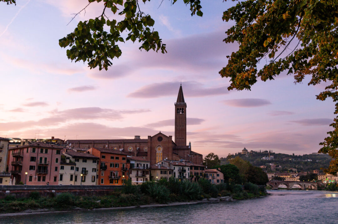 les rives de l'Adige à Verona