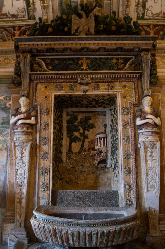 intérieur de la villa d'Este à Tivoli