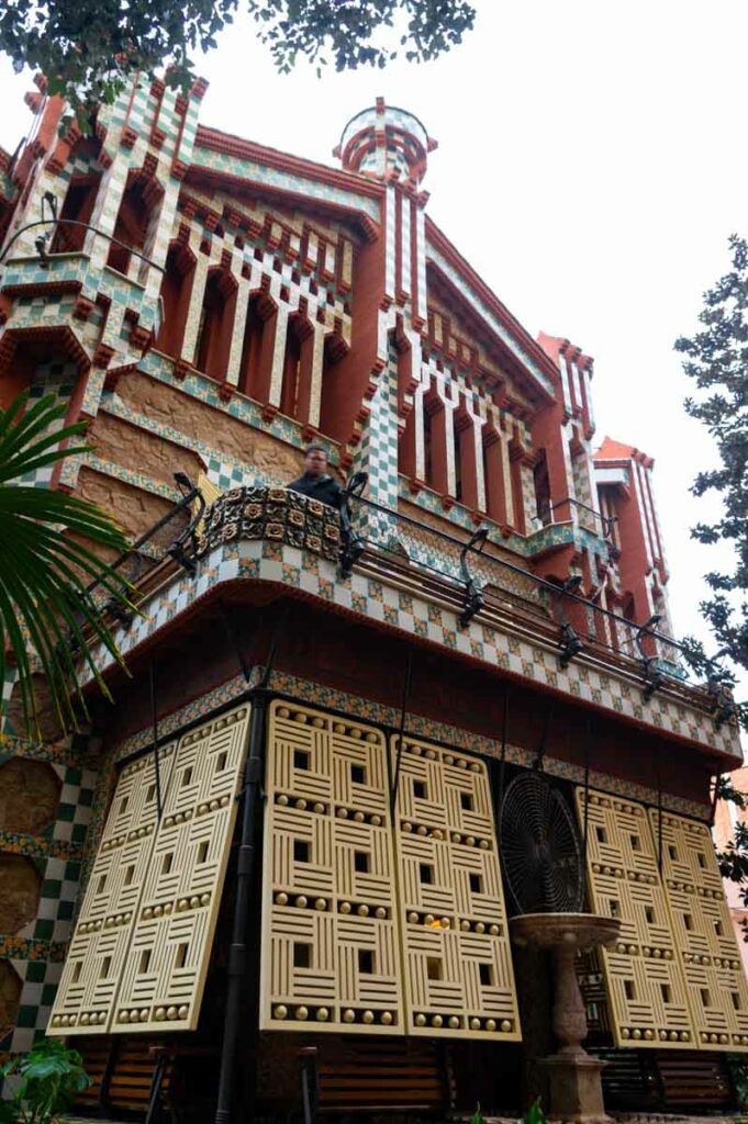 La casa Vicens et sa pergola