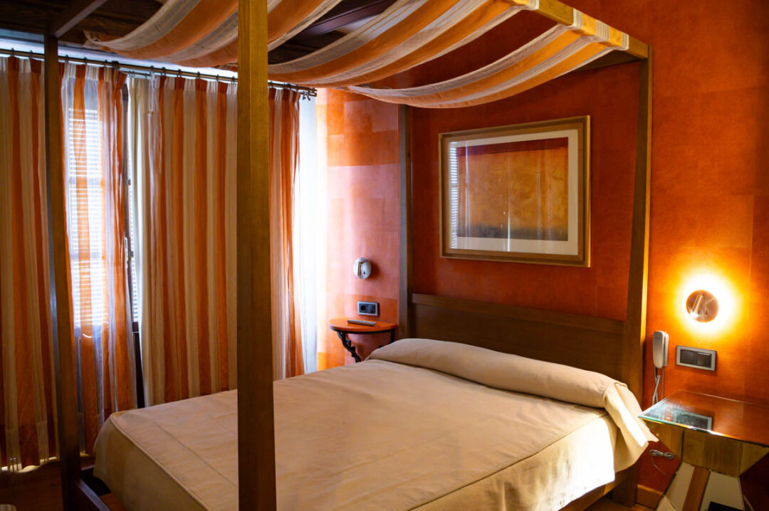 Chambre au boutique Hotel Maribel à Alquezar