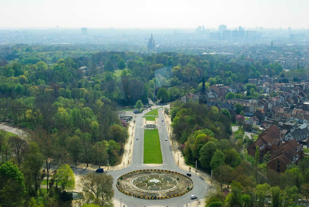 panorama sur les parcs de Laeken depuis l'Atomium
