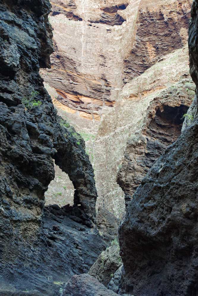 Arche en pierre dans la Gorge de Masca
