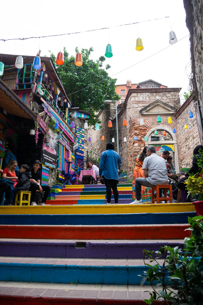 escalier coloré à Balat