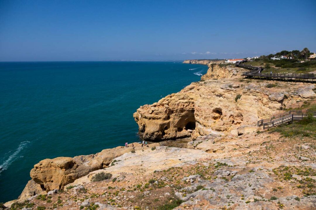 les falaises de l'Algar Seco au Portugal