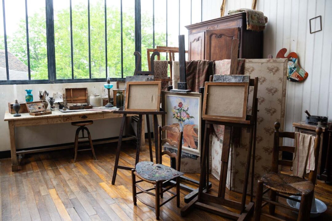 atelier de peinture dans le musée montmartre à Paris