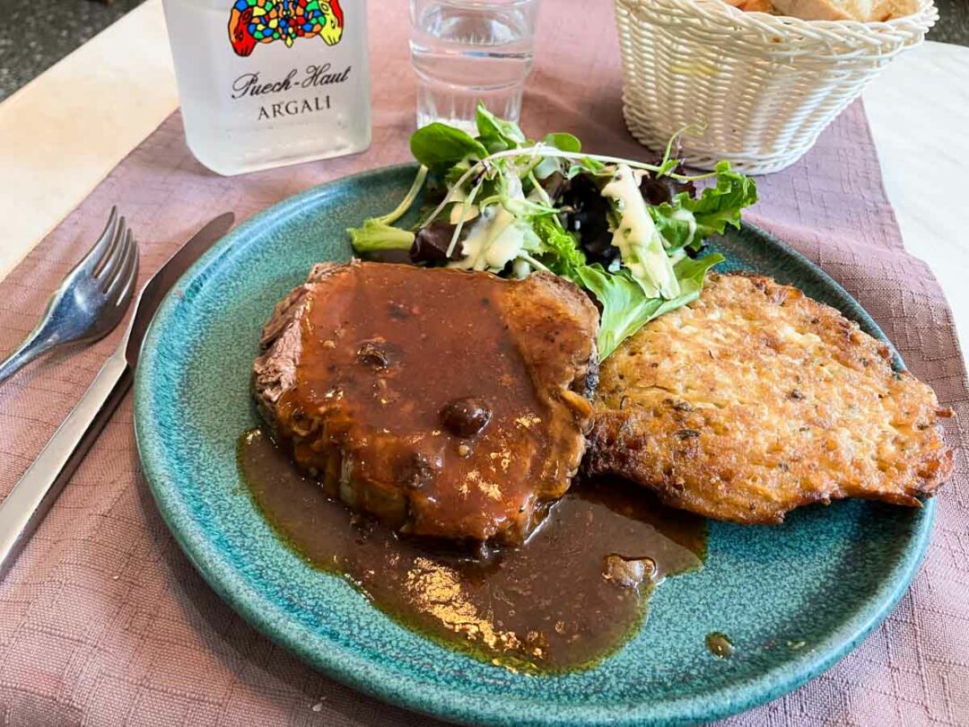 Plat de viande au restaurant Le Globe à Remiremont