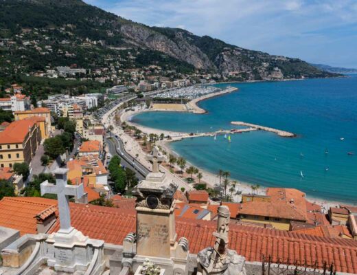 panorama sur Menton depuis le cimetiere