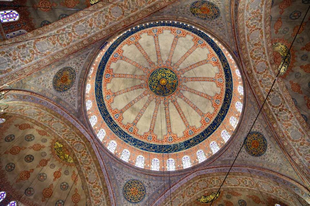 le dôme principal de la Mosquée Bleue à Istanbul